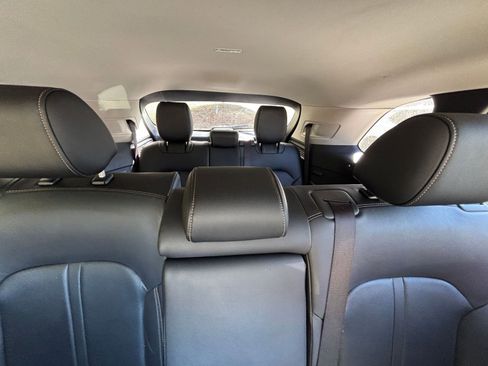 Used 2025 MAZDA CX-90 3.3 Turbo w/ Preferred Package image 32