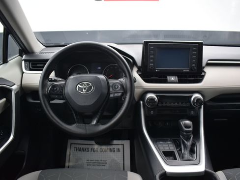 Used 2020 Toyota RAV4 XLE image 14