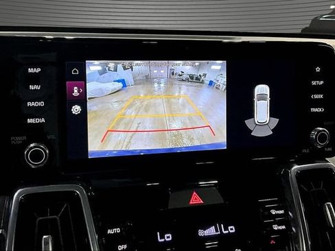 Used 2023 Kia Sorento SX FWD image 13
