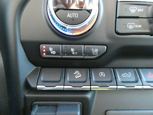 Certified 2021 GMC Sierra 1500 AT4 image 29