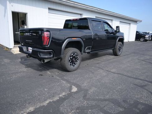 Used 2025 GMC Sierra 2500 AT4X AWD/4WD image 8