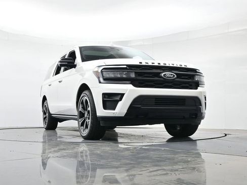 Certified 2023 Ford Expedition Max Limited AWD/4WD image 35