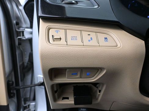 Used 2016 Hyundai Azera image 36