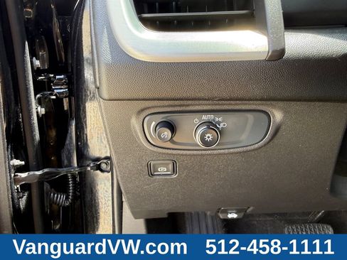 Used 2024 GMC Terrain SLE w/ Driver Convenience Package FWD image 23