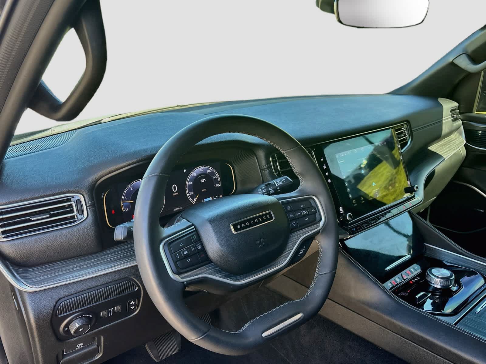 Used 2023 Jeep Wagoneer Series II AWD/4WD image 9