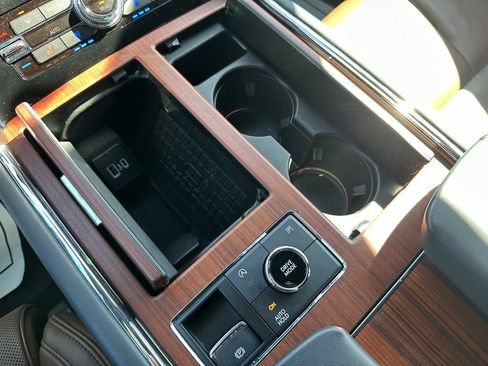 Used 2024 Lincoln Navigator Reserve image 20