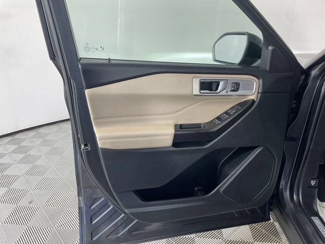 Used 2020 Ford Explorer Limited w/ Hybrid Equipment Group 310A AWD/4WD image 18