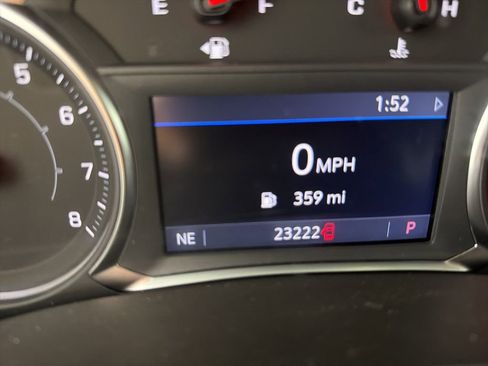 Used 2024 GMC Terrain SLT AWD/4WD image 40
