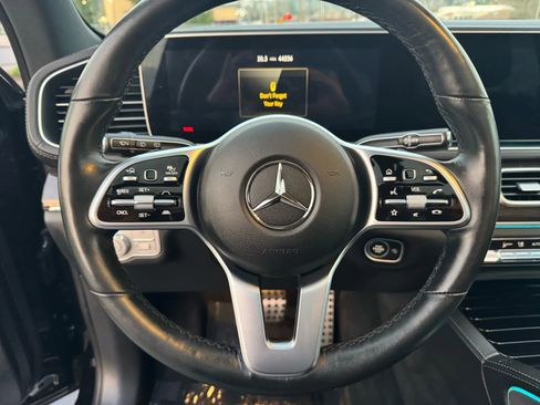 Used 2023 Mercedes-Benz GLS 580 4MATIC image 30