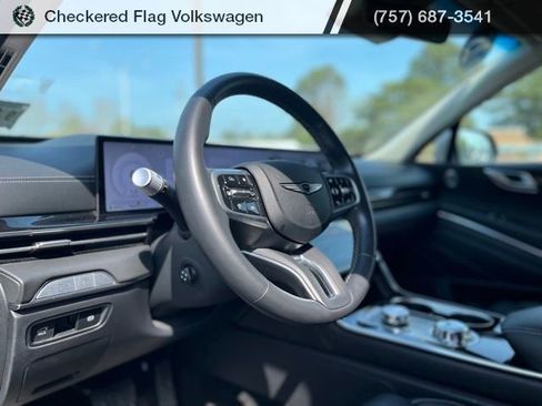 Used 2025 Genesis GV80 2.5T Standard image 18