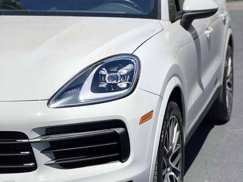 Used 2020 Porsche Cayenne E-Hybrid AWD/4WD image 69