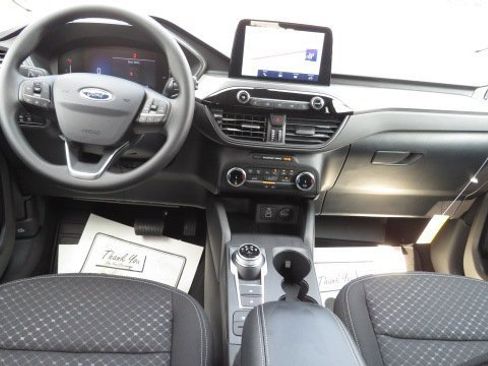New 2025 Ford Escape Active image 2