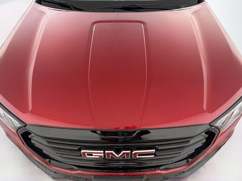 Used 2023 GMC Terrain SLT w/ Elevation Edition image 29