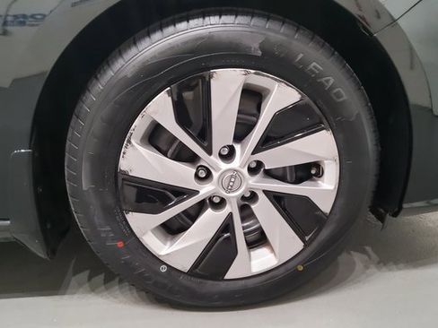 Used 2024 Nissan Altima 2.5 S image 42