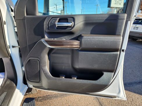 Used 2023 Chevrolet Silverado 2500 LT w/ Convenience Package image 9