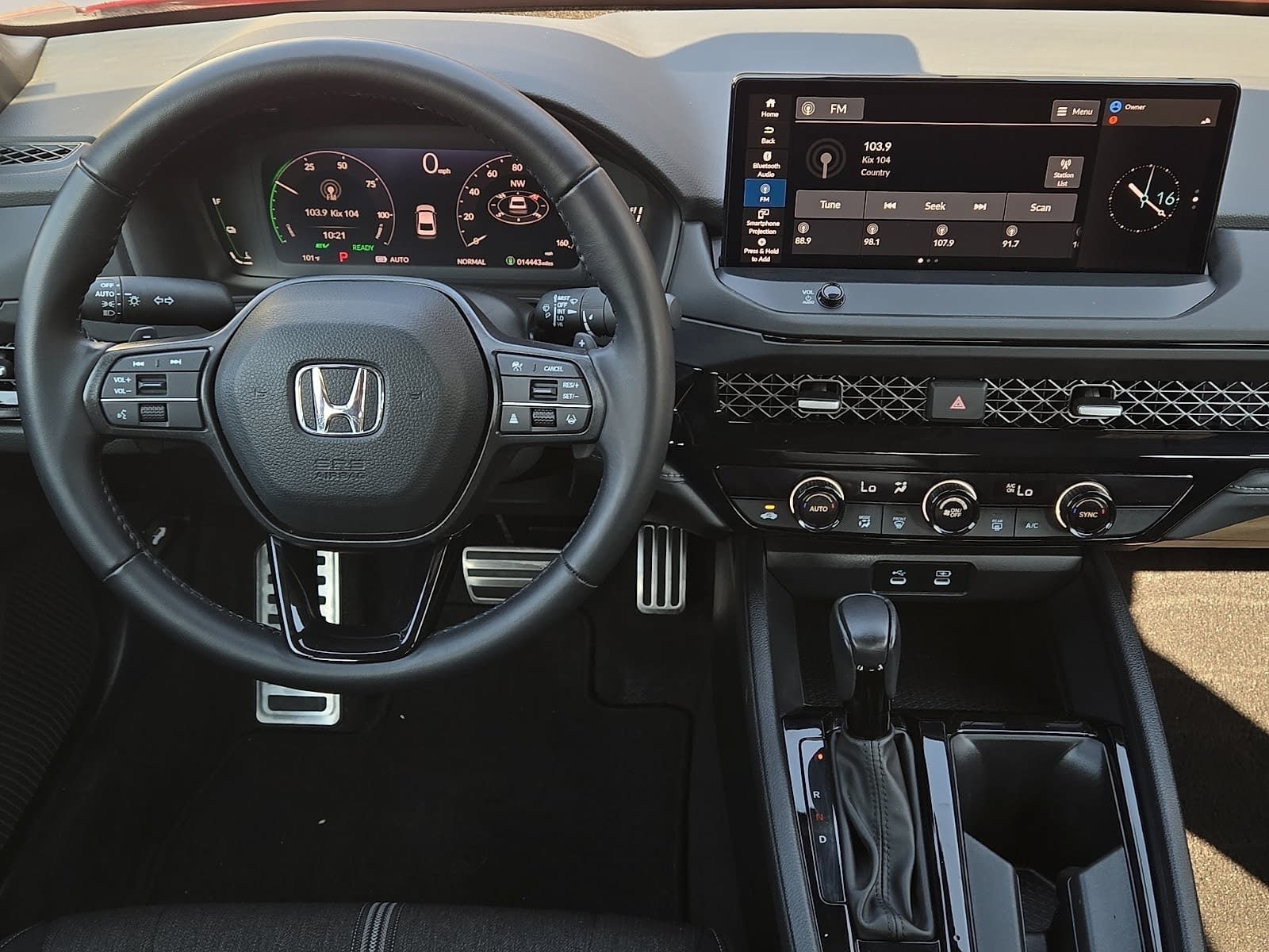 Used 2023 Honda Accord Sport image 11