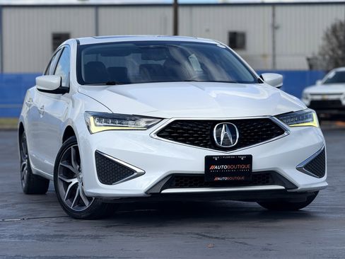 Used 2019 Acura ILX image 3