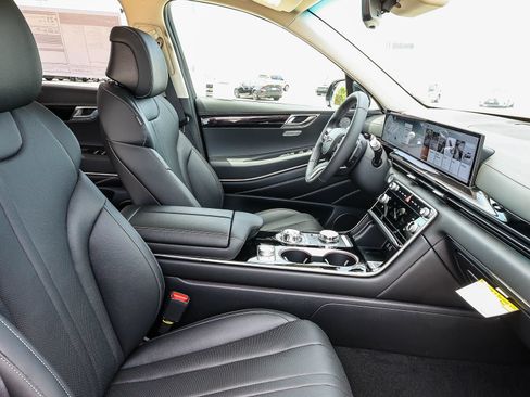 New 2027 Genesis GV80 2.5T AWD/4WD image 18