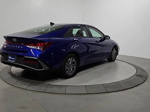 Certified 2024 Hyundai Elantra SEL image 5