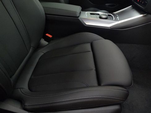 New 2026 BMW 330i xDrive Sedan w/ M Sport Package image 28