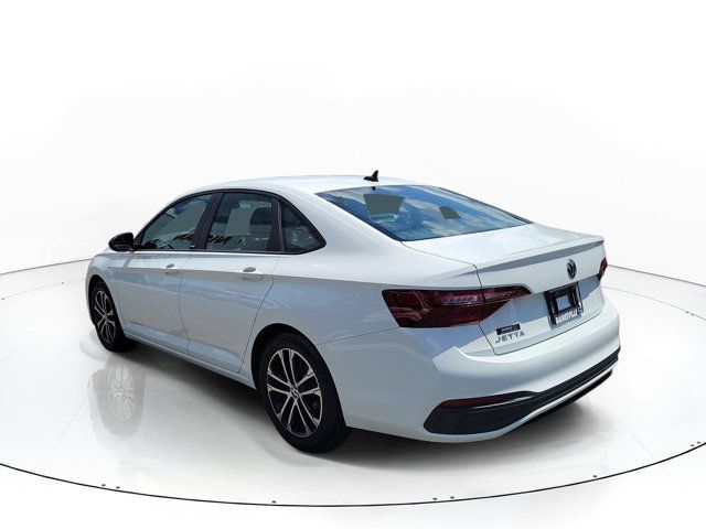 Used 2024 Volkswagen Jetta Sport FWD image 3