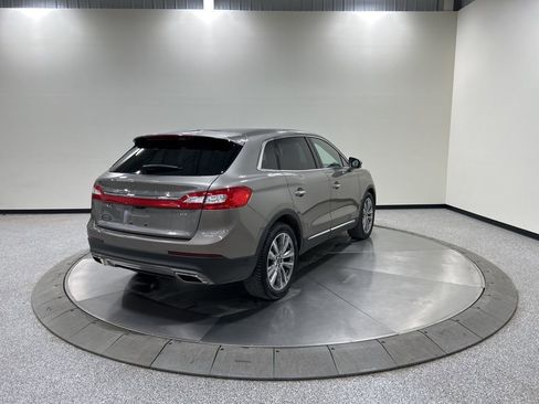 Used 2017 Lincoln MKX Reserve w/ Driver Assistance Package image 6