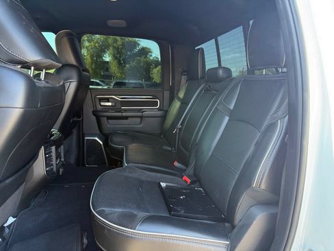Used 2022 RAM 2500 Laramie w/ Night Edition AWD/4WD image 9