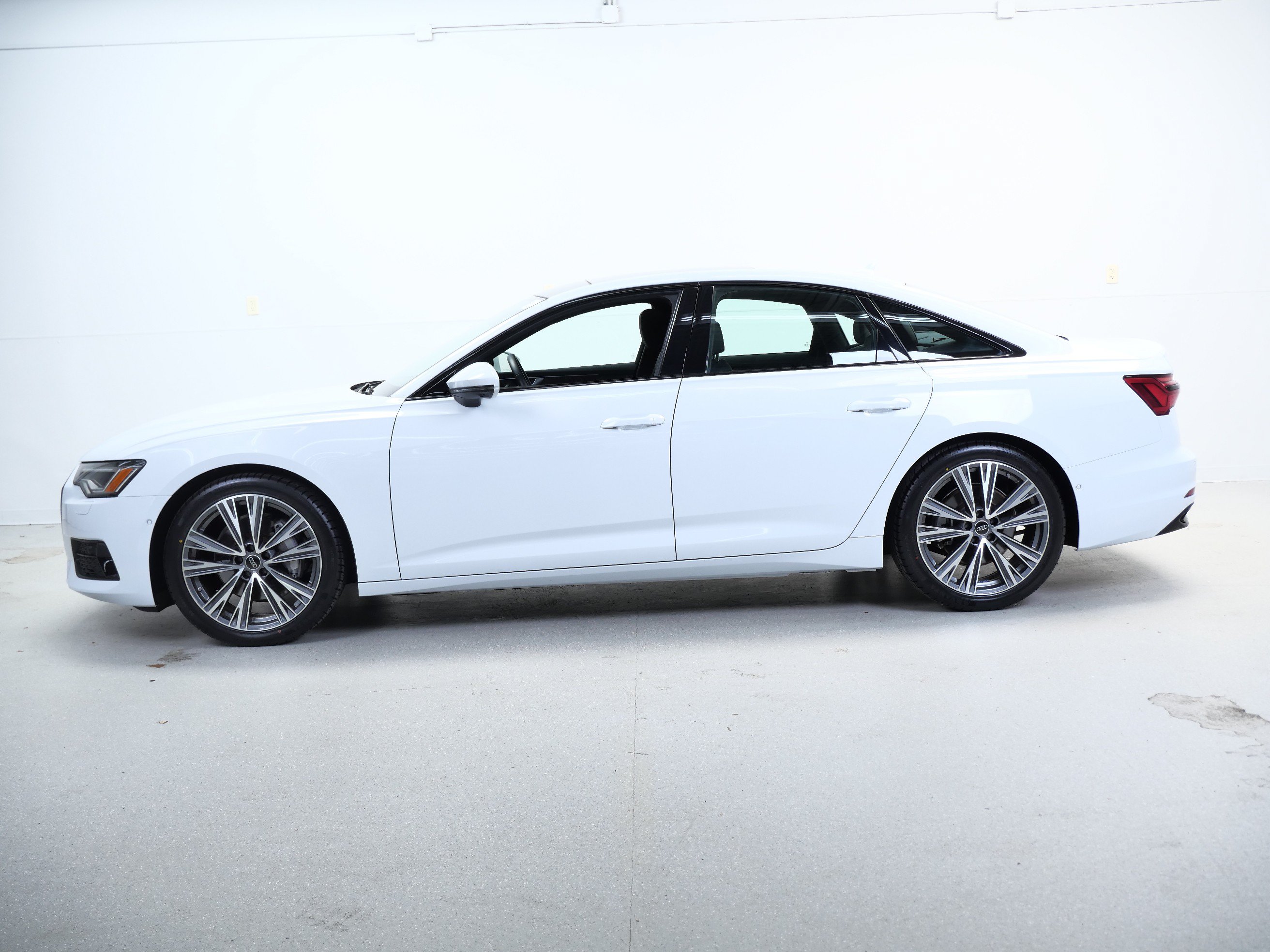 Used 2023 Audi A6 Premium Plus w/ Premium Plus Package AWD/4WD image 10