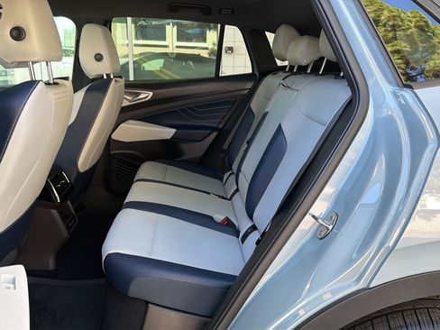 Certified 2023 Volkswagen ID.4 Pro S AWD/4WD image 16