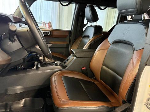 Certified 2023 Ford Bronco Outer Banks w/ Sasquatch Package image 17