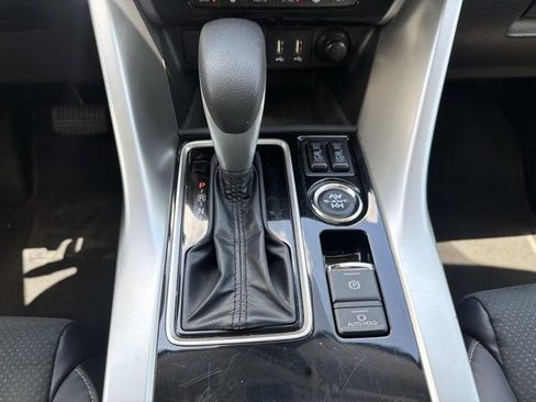 Used 2025 Mitsubishi Eclipse Cross SEL AWD/4WD image 29