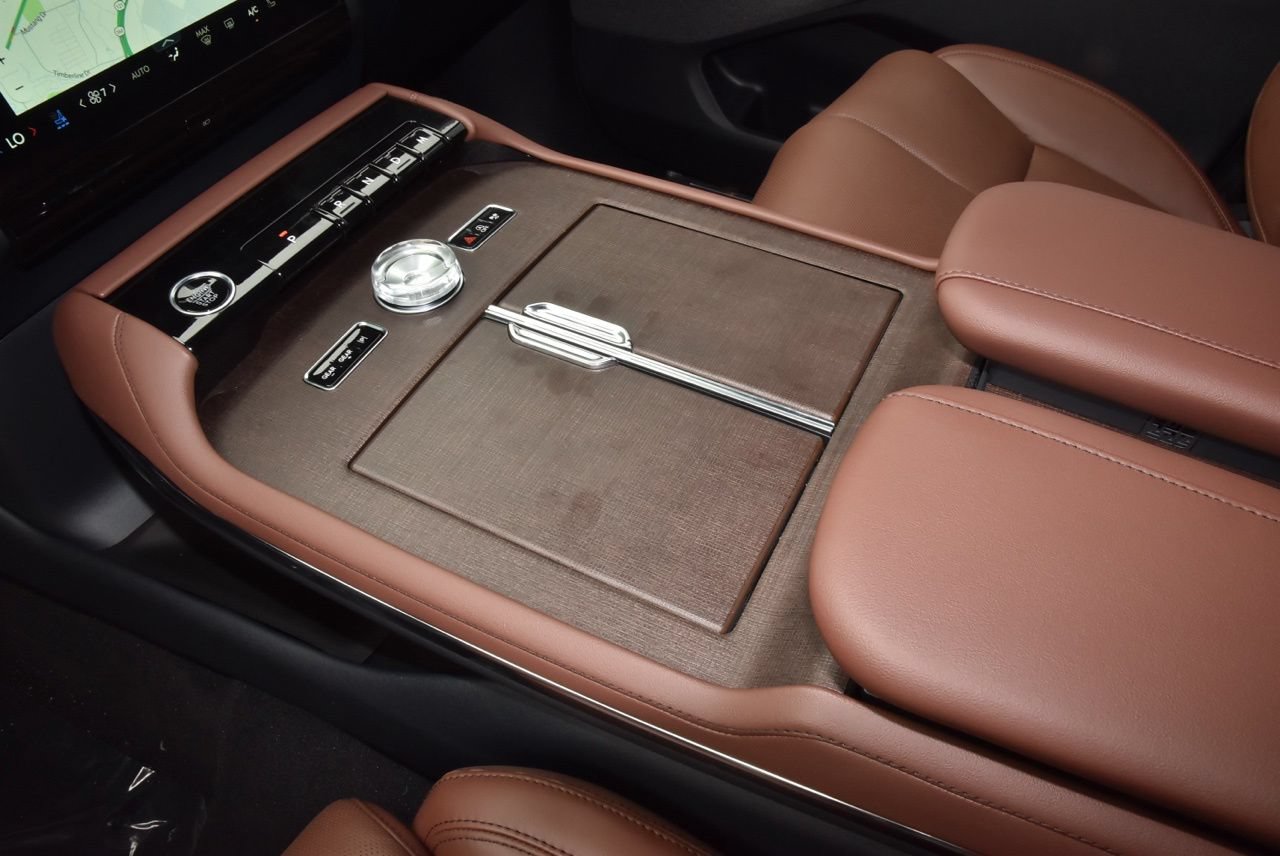 New 2027 Lincoln Navigator Reserve AWD/4WD image 33