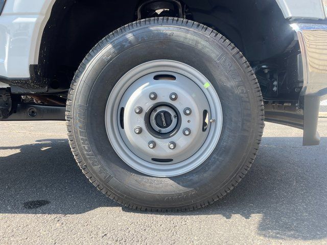 New 2025 Ford F350 XL w/ XL Chrome Package AWD/4WD image 8