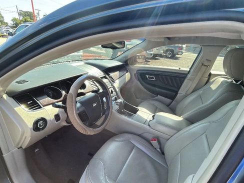 Used 2010 Ford Taurus SEL image 8