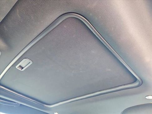 Used 2014 Dodge Challenger R/T image 14