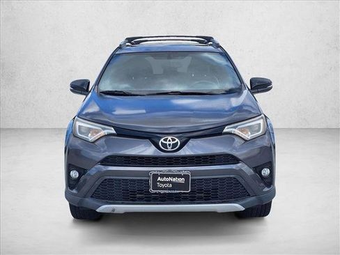 Used 2016 Toyota RAV4 SE FWD image 2