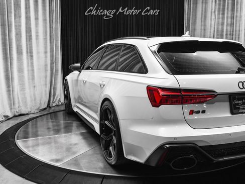 Used 2024 Audi RS 6 performance image 46