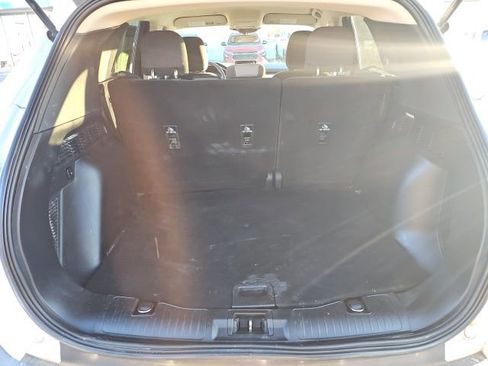 Used 2020 Ford Escape SE image 10