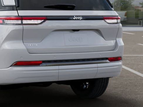 New 2026 Jeep Grand Cherokee Limited Reserve image 13