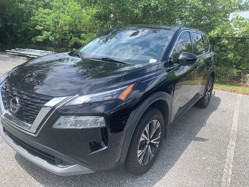 Used 2021 Nissan Rogue SV FWD image 2