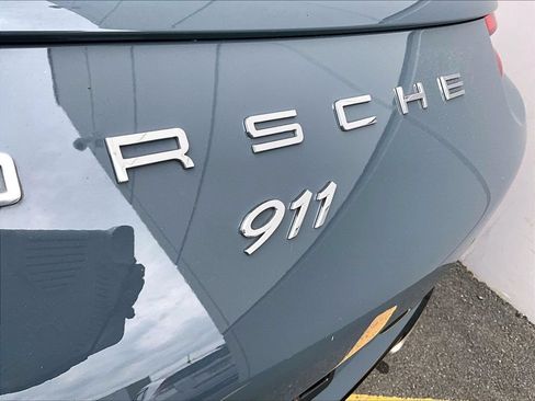 Used 2018 Porsche 911 Carrera RWD image 30
