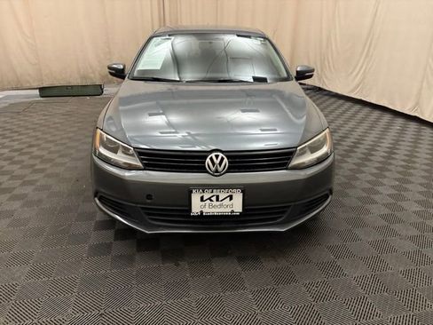 Used 2012 Volkswagen Jetta SE FWD image 5