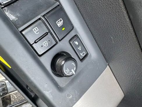 Used 2022 Toyota Tundra Limited image 14