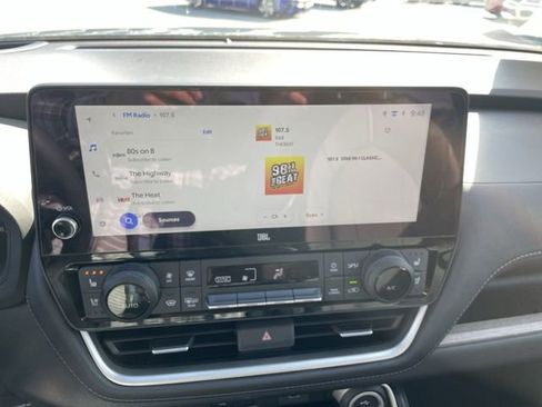 Used 2025 Toyota Grand Highlander Platinum image 20