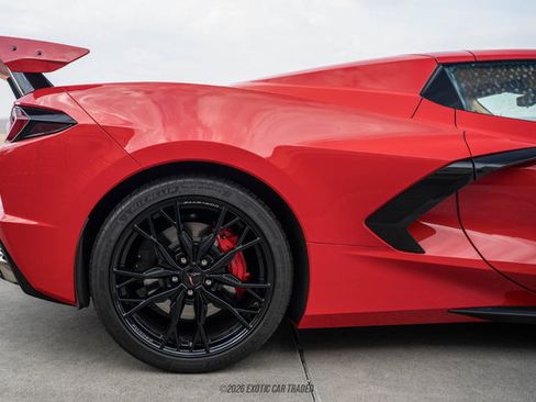 Used 2023 Chevrolet Corvette Stingray Premium Conv w/ Z51 Performance Package RWD image 10