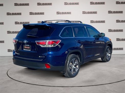 Used 2016 Toyota Highlander XLE image 5