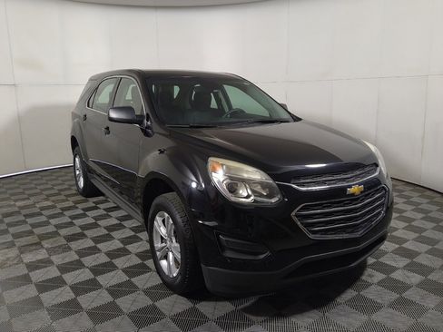 Used 2017 Chevrolet Equinox LS FWD image 13