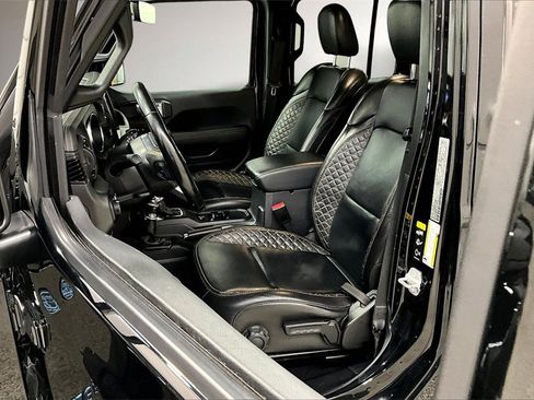 Used 2022 Jeep Wrangler Unlimited Sahara image 20