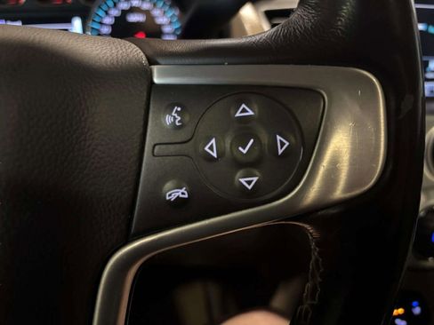 Used 2018 GMC Yukon SLT w/ Premium Edition image 42