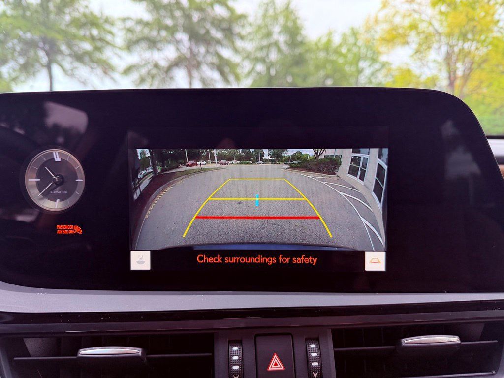 Certified 2025 Lexus ES 350 w/ Premium Package FWD image 23